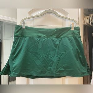 Lululemon Play Off the Pleats Skirt Everglade Green size 12